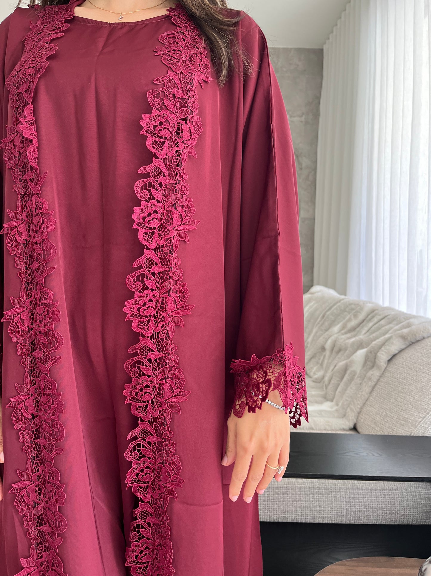 Noůr Lace Abaya Set - AW26