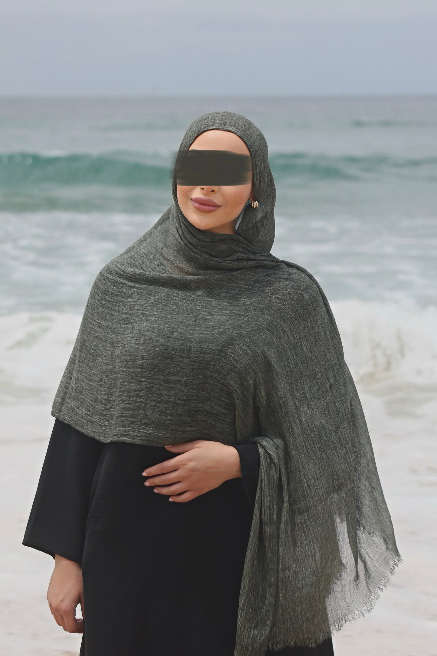 شيلا الربيعية الداكنة