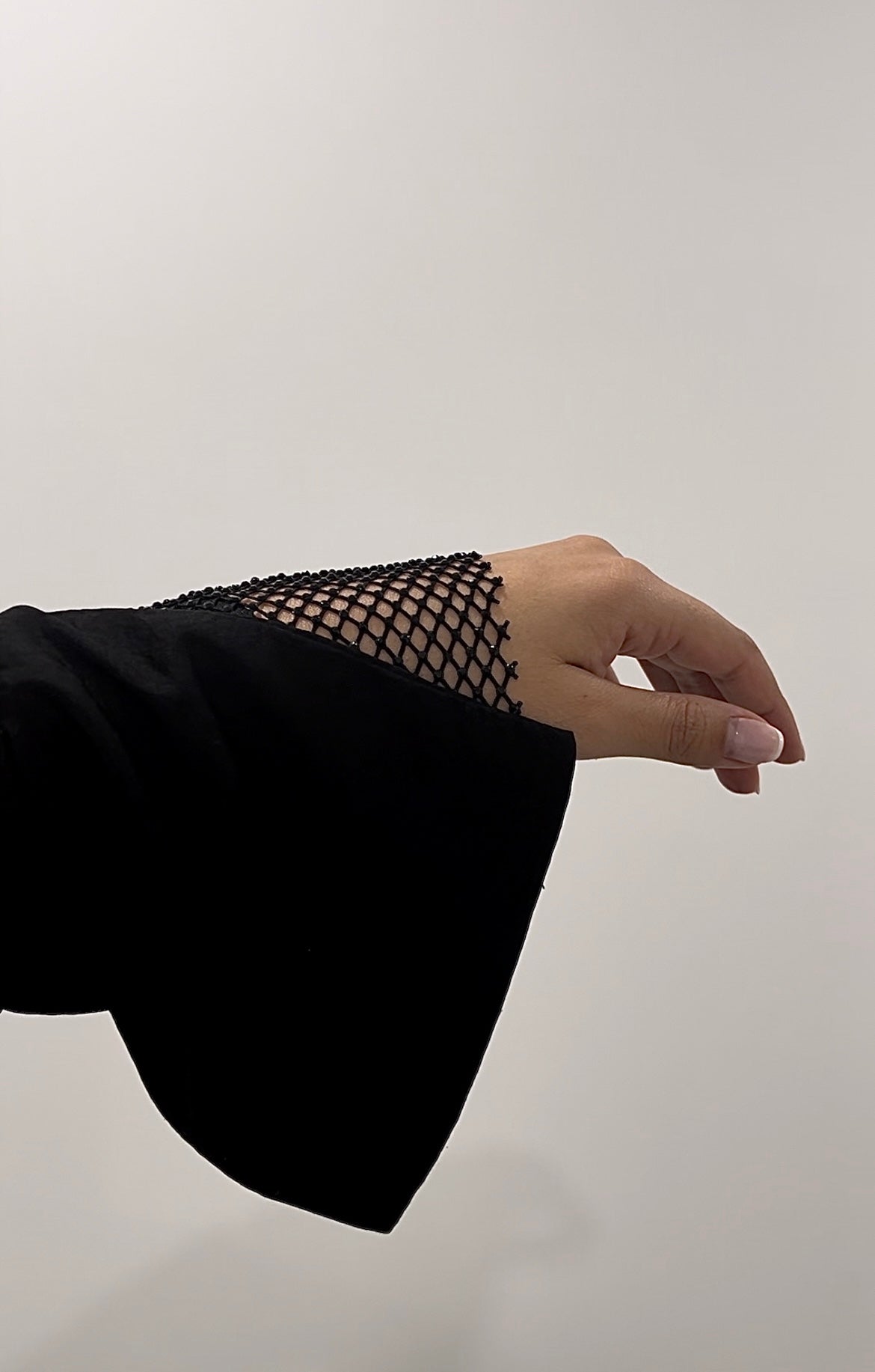 Rawān Mesh Abaya (May Pre-Order)