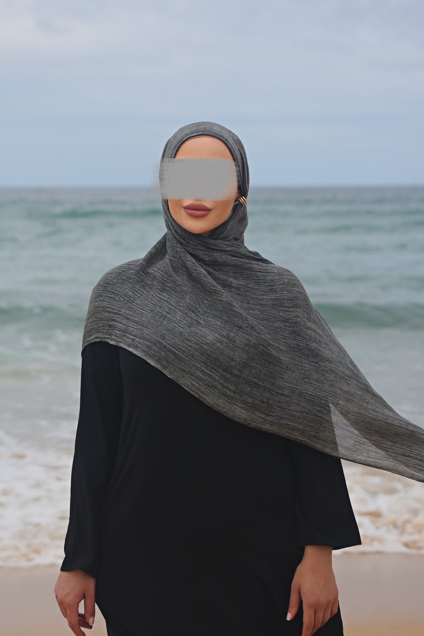 شيلا الربيعية المظلمة