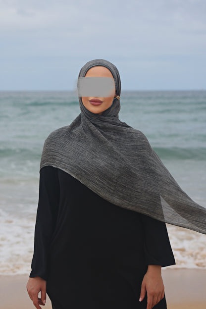 شيلا الربيعية المظلمة